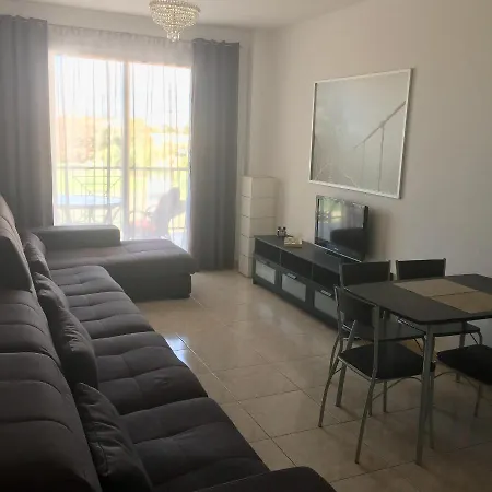 Kwatera prywatna Cosy 2 Bedroom *